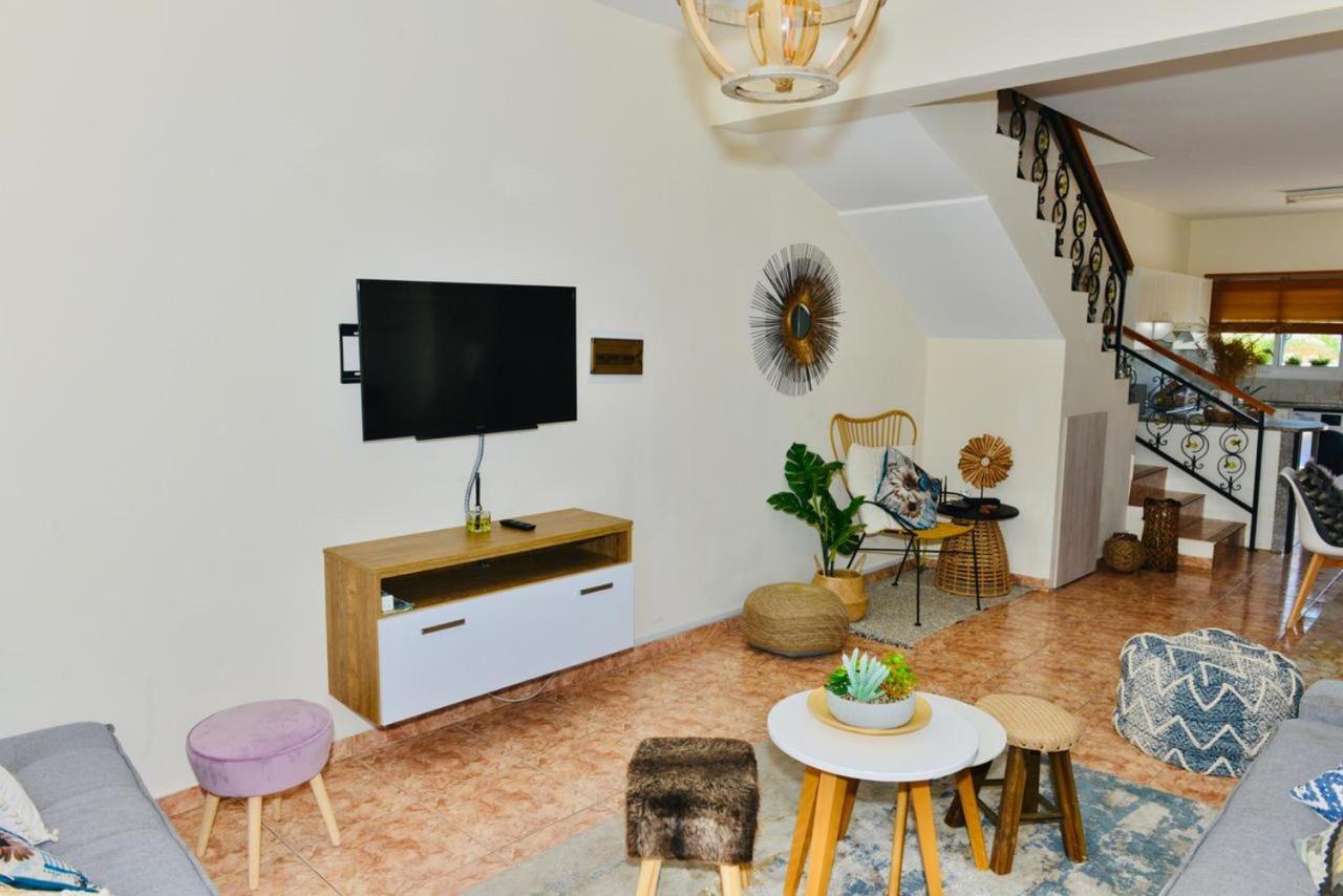Melanos Residence 2 Bdrm Townhouse With Private Pool Klorakas Bagian luar foto