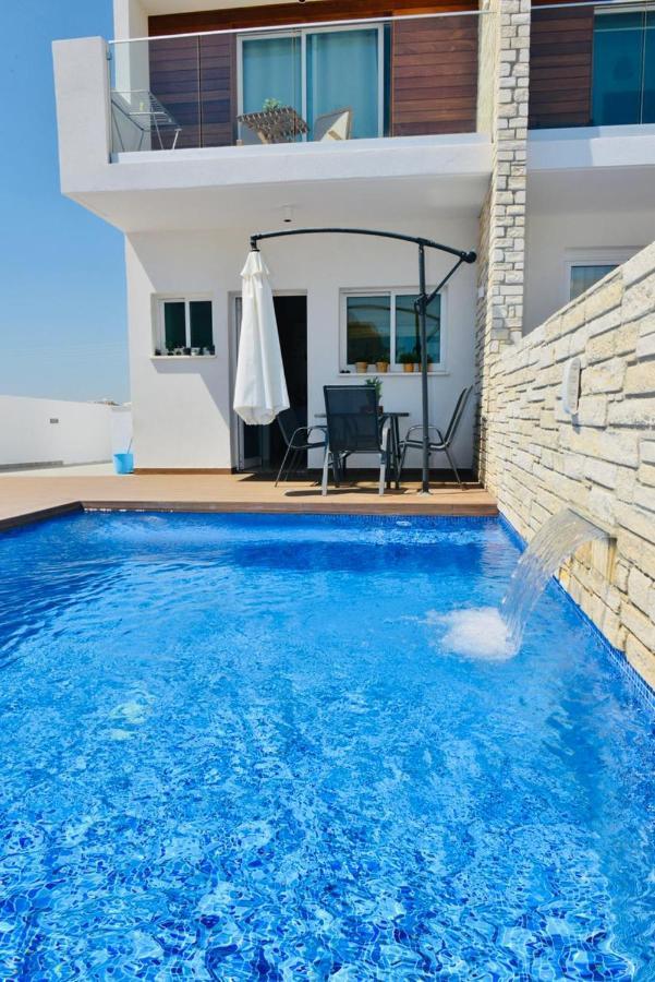 Melanos Residence 2 Bdrm Townhouse With Private Pool Klorakas Bagian luar foto