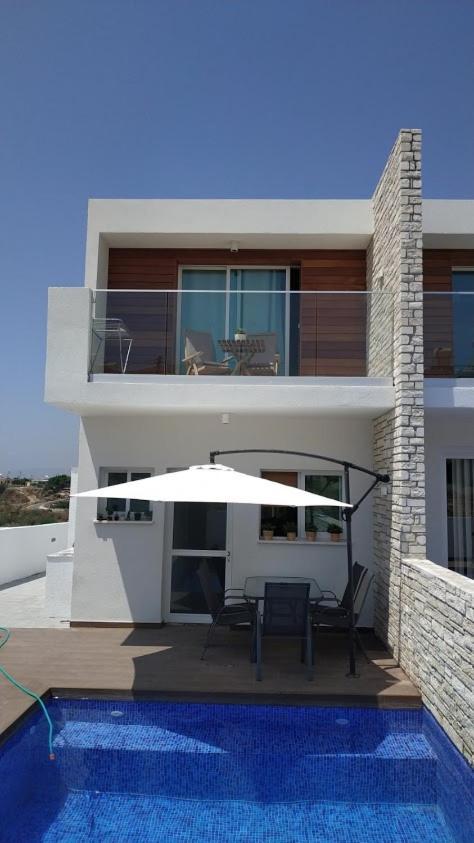 Melanos Residence 2 Bdrm Townhouse With Private Pool Klorakas Bagian luar foto