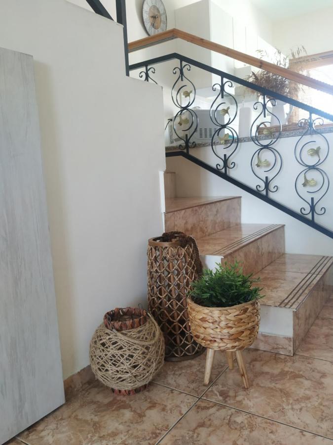 Melanos Residence 2 Bdrm Townhouse With Private Pool Klorakas Bagian luar foto