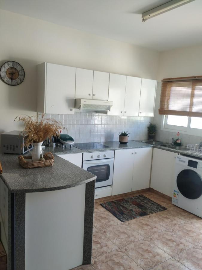 Melanos Residence 2 Bdrm Townhouse With Private Pool Klorakas Bagian luar foto